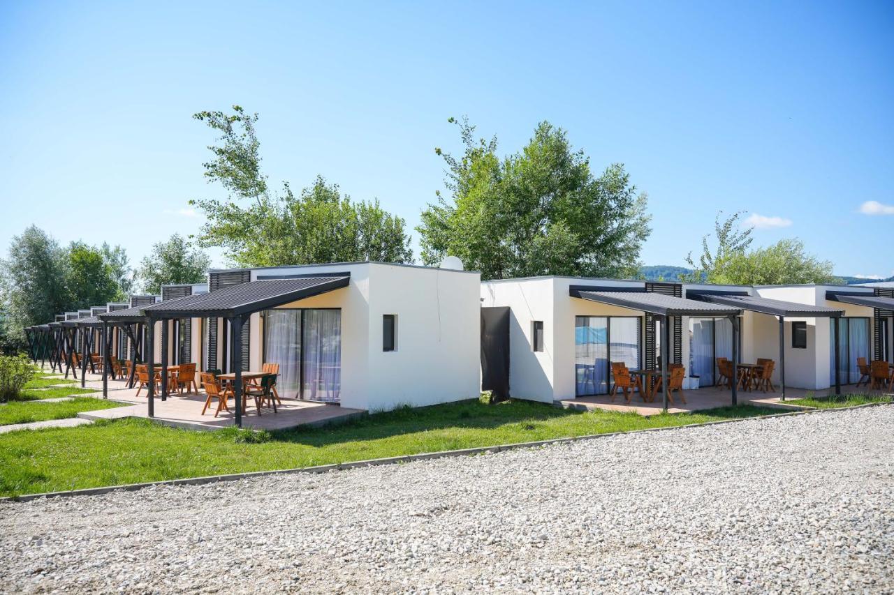 Вилла Bungalowuri "Doi Cocosi " Хорезу Экстерьер фото